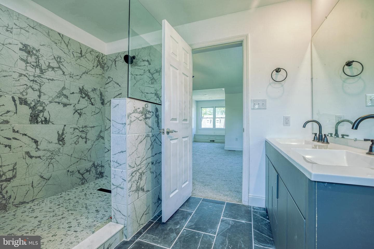 344 W Charlotte Street photo 23