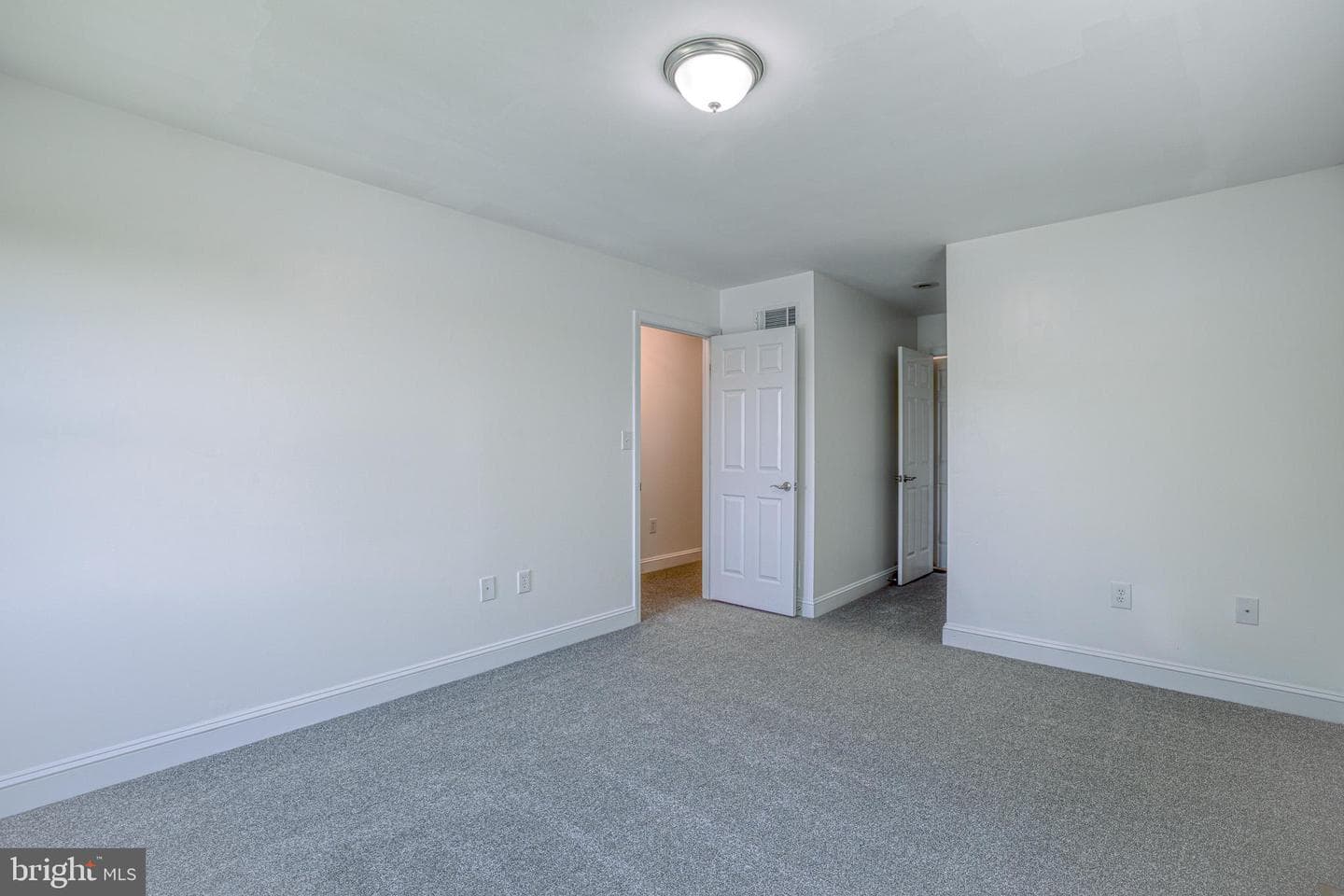 344 W Charlotte Street photo 33