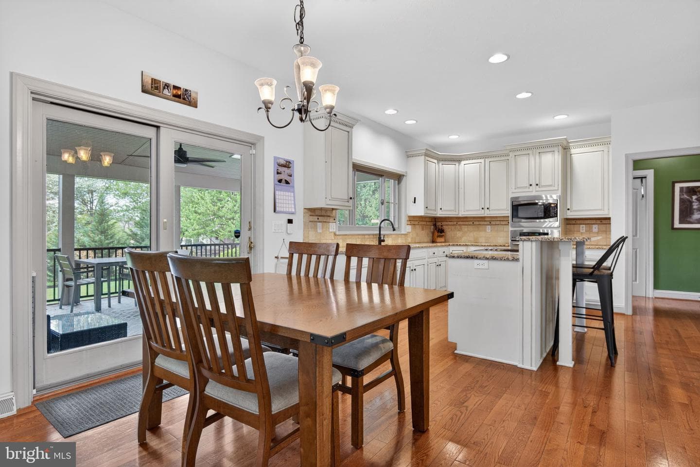 209 Heatherstone Way photo 16