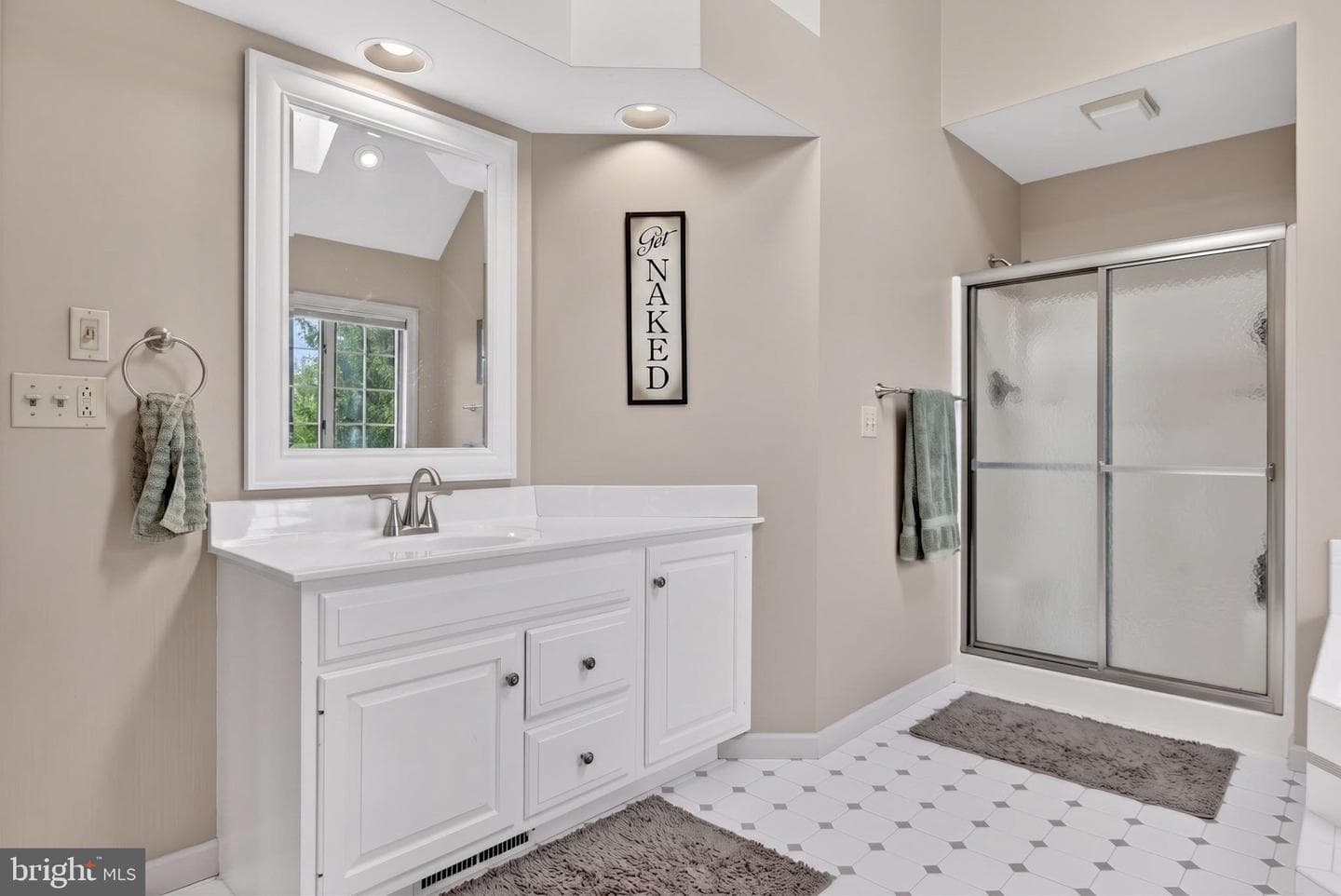 209 Heatherstone Way photo 39