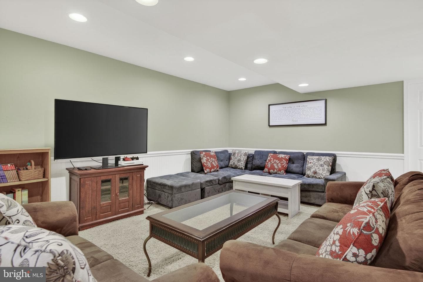209 Heatherstone Way photo 52