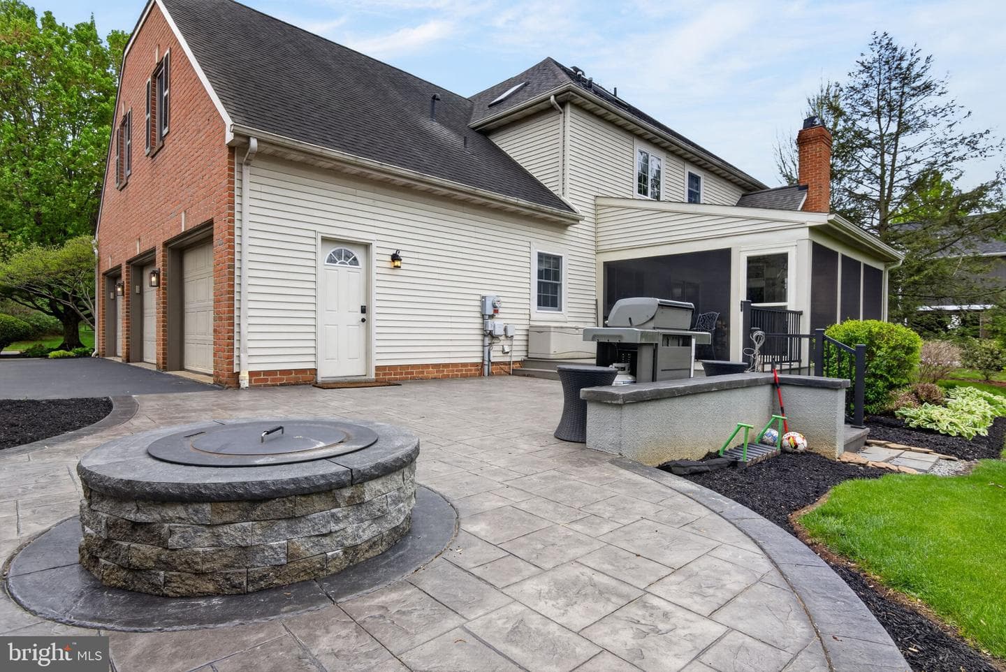 209 Heatherstone Way photo 69