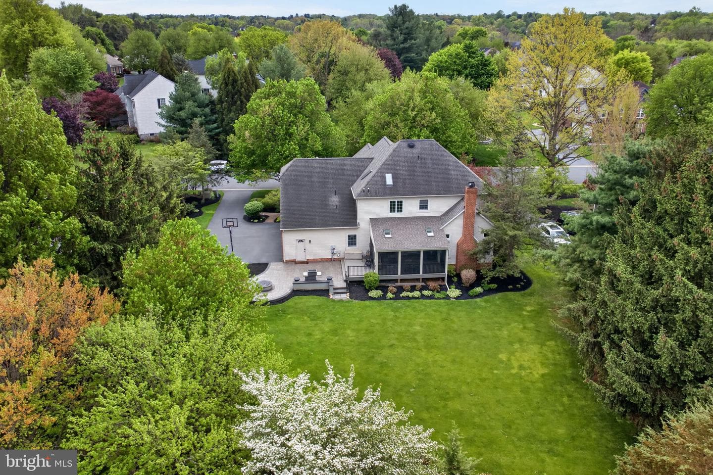 209 Heatherstone Way photo 76