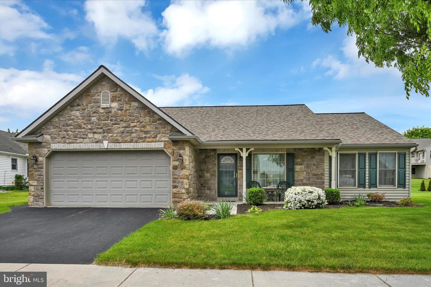 931 Cambridge Drive, Manheim