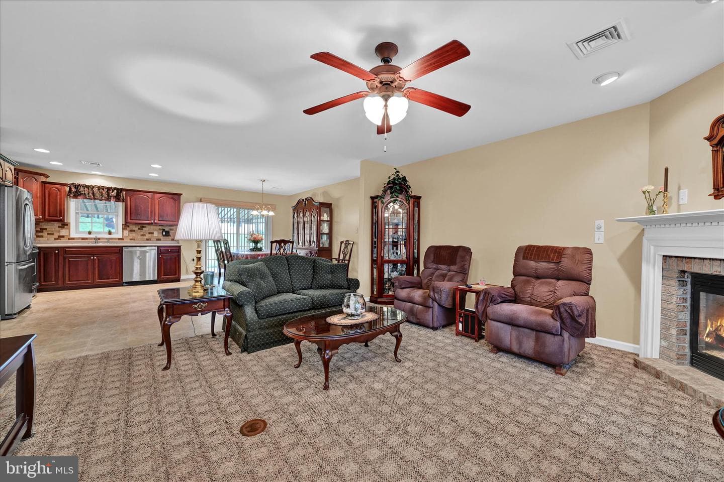 931 Cambridge Drive photo 13