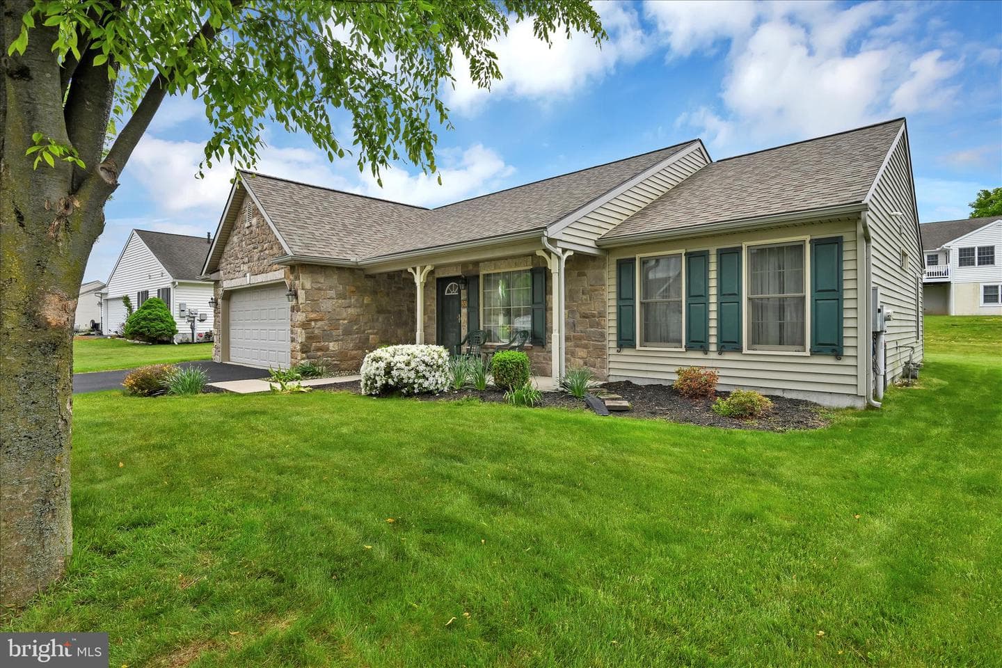 931 Cambridge Drive photo 9