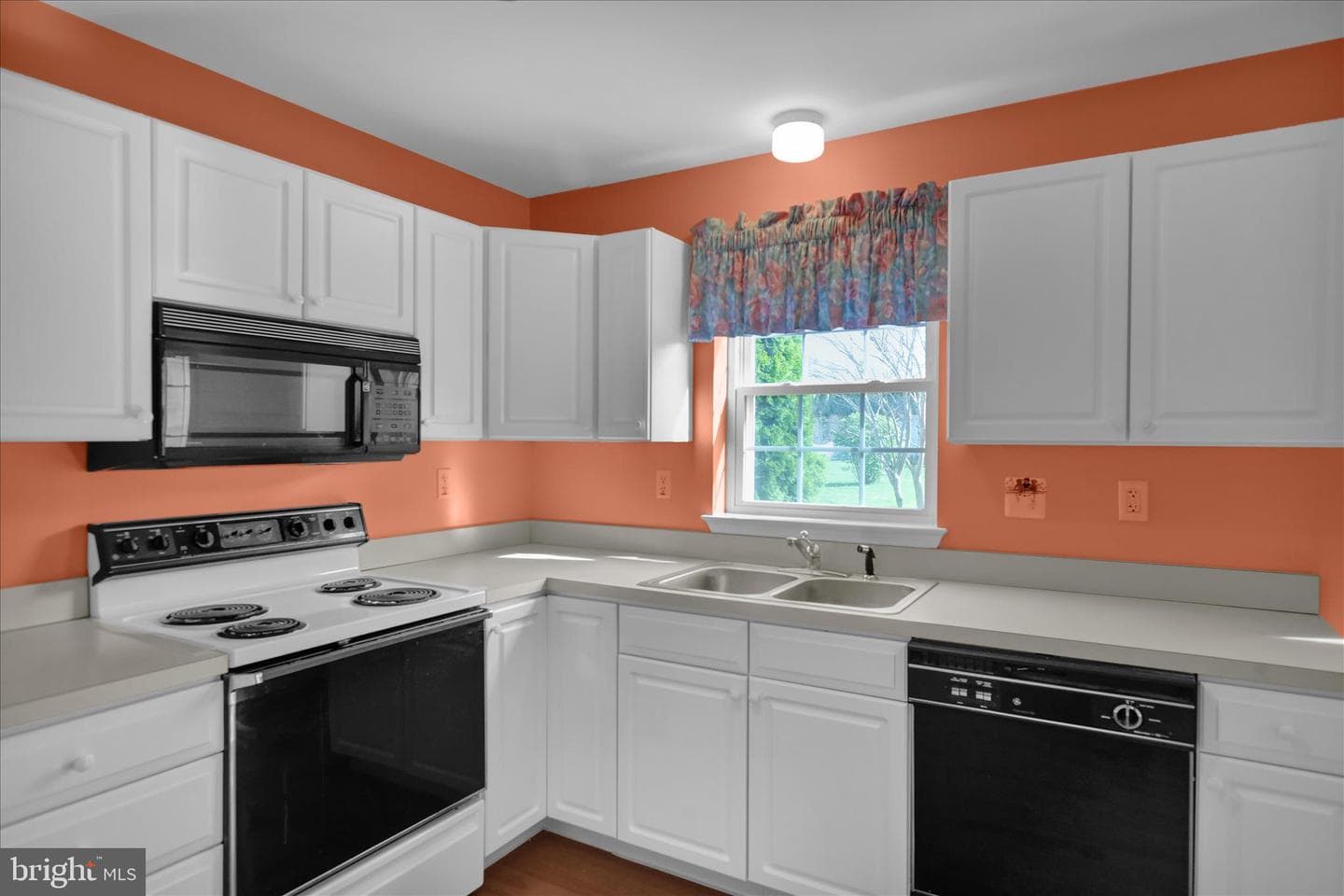 1107 Hampden Drive photo 12