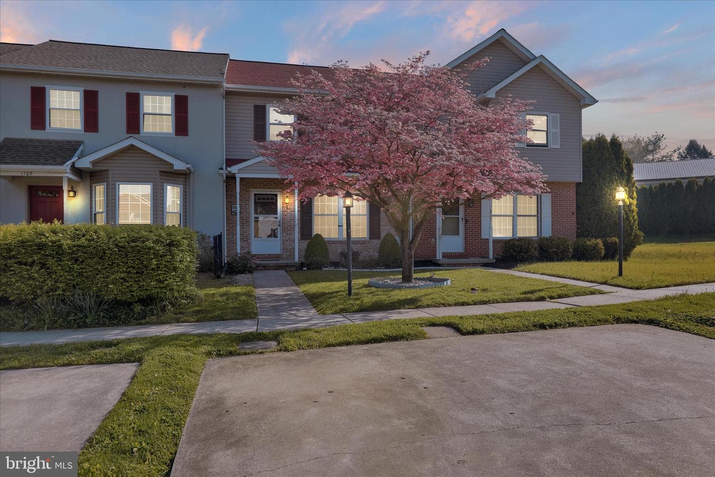 1107 Hampden Drive photo 2