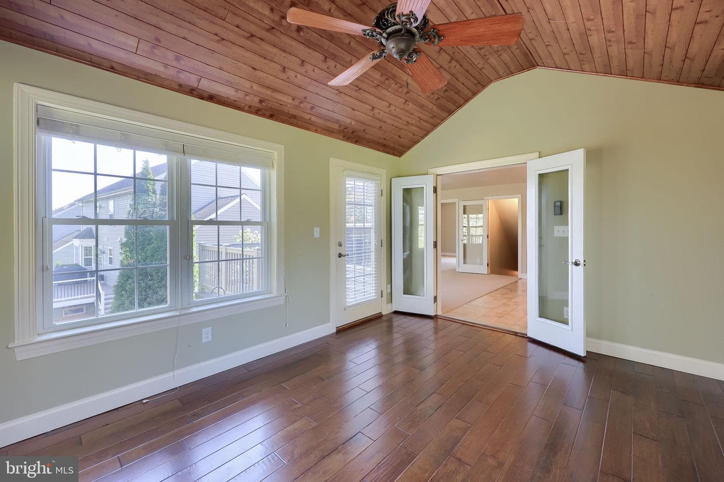 249 Steepbank Road photo 11