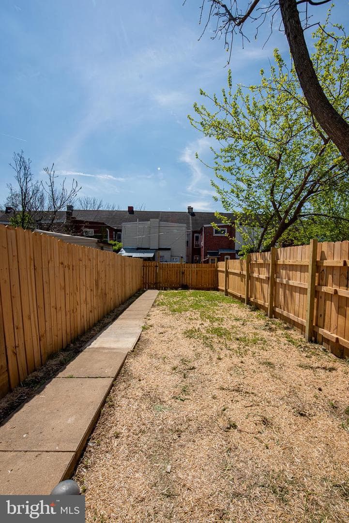 676 Columbia Avenue photo 28