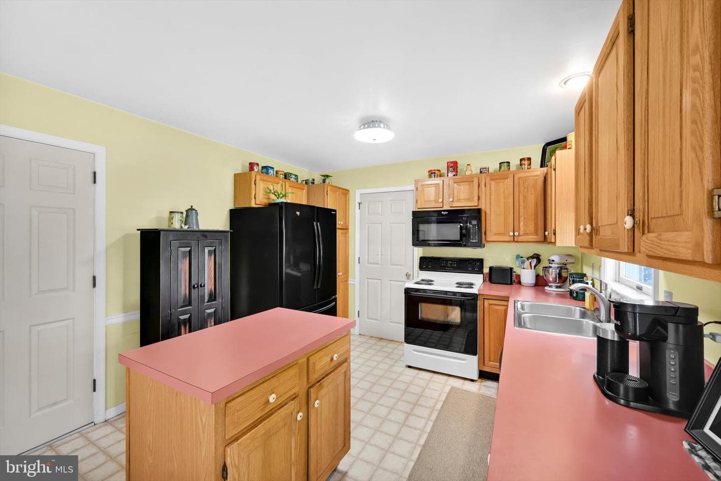 30 Edgewood Drive photo 12