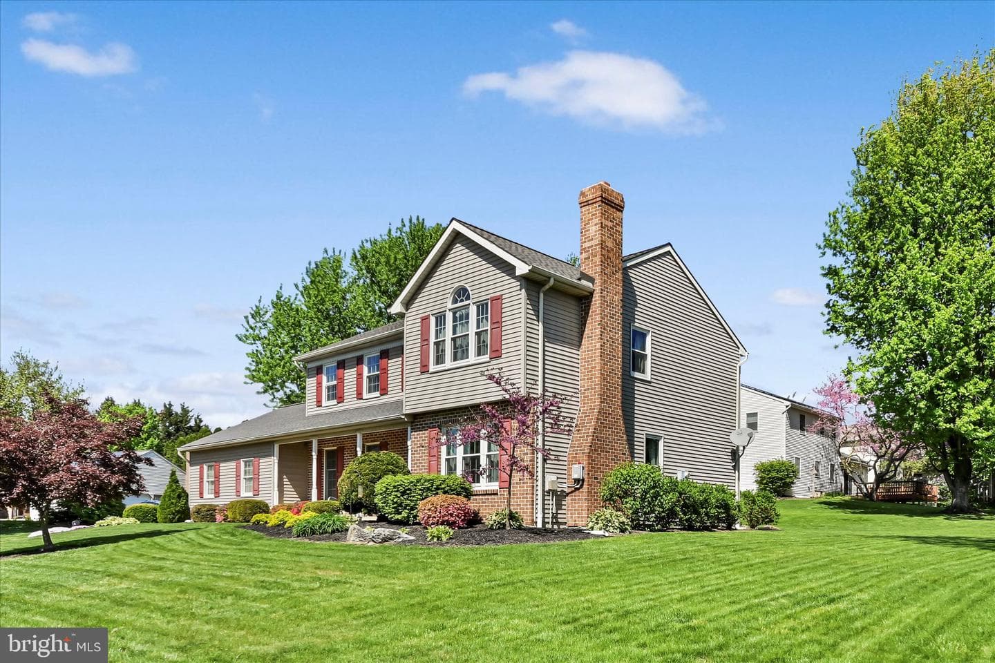 30 Edgewood Drive photo 3