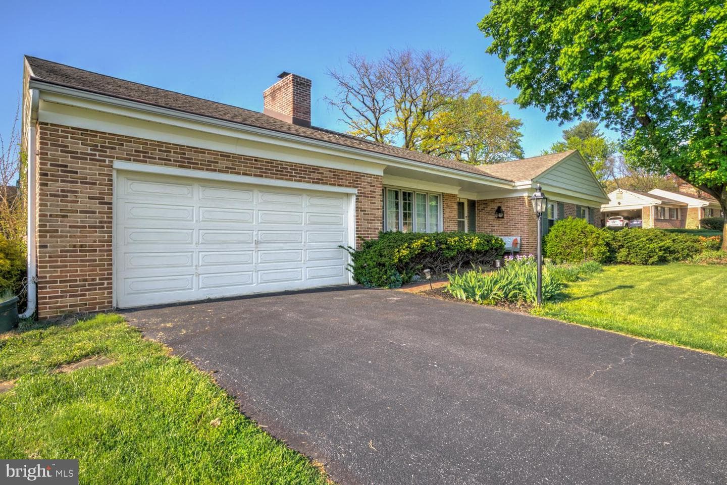 2113 Lyndell Drive photo 4