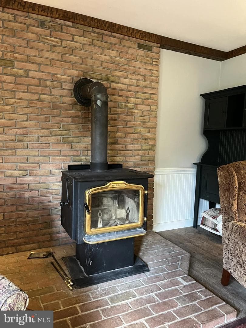 213 Tobacco Road photo 16