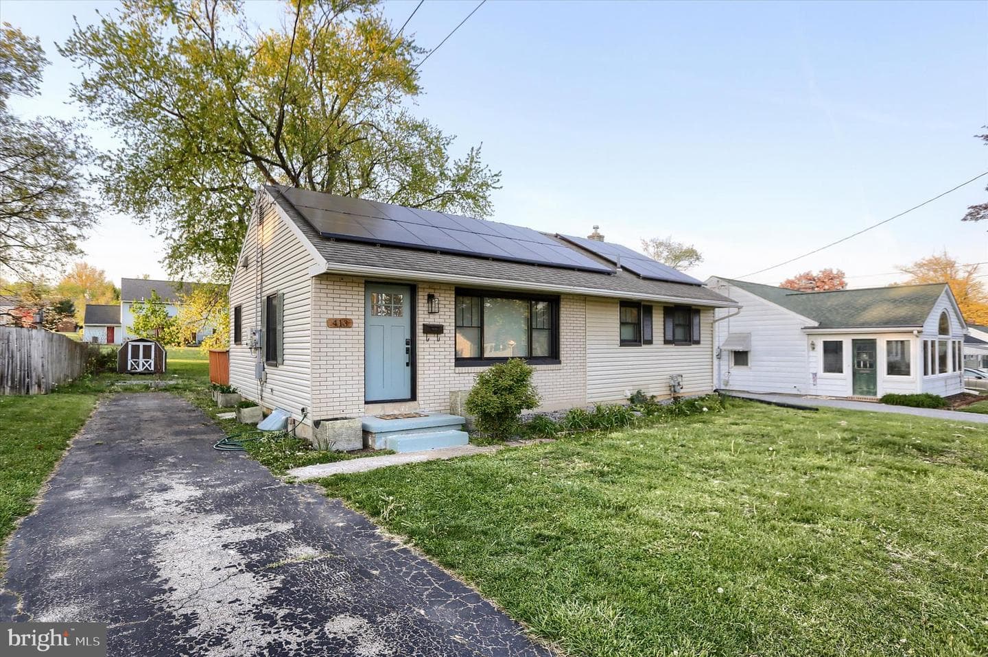 413 Birchland Avenue photo 3