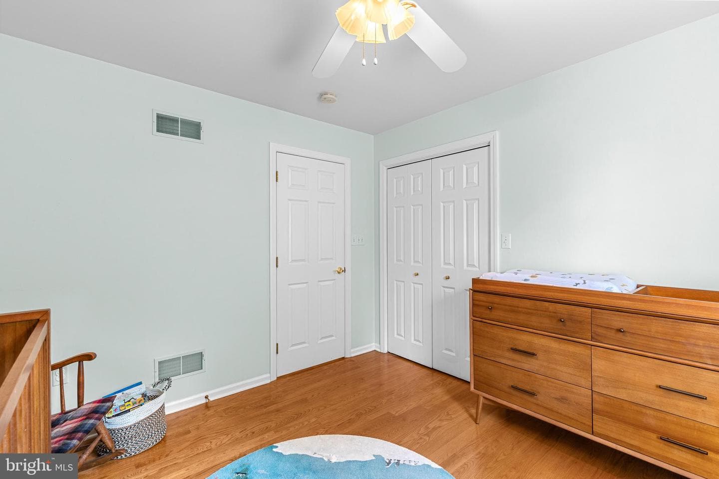 1358 Sylvan photo 42