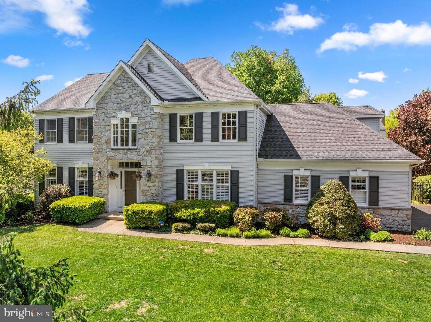 1358 Sylvan photo 79