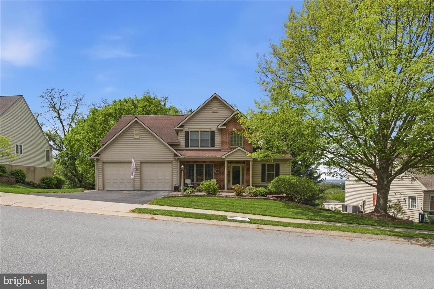 516 Bald Eagle Court photo 2