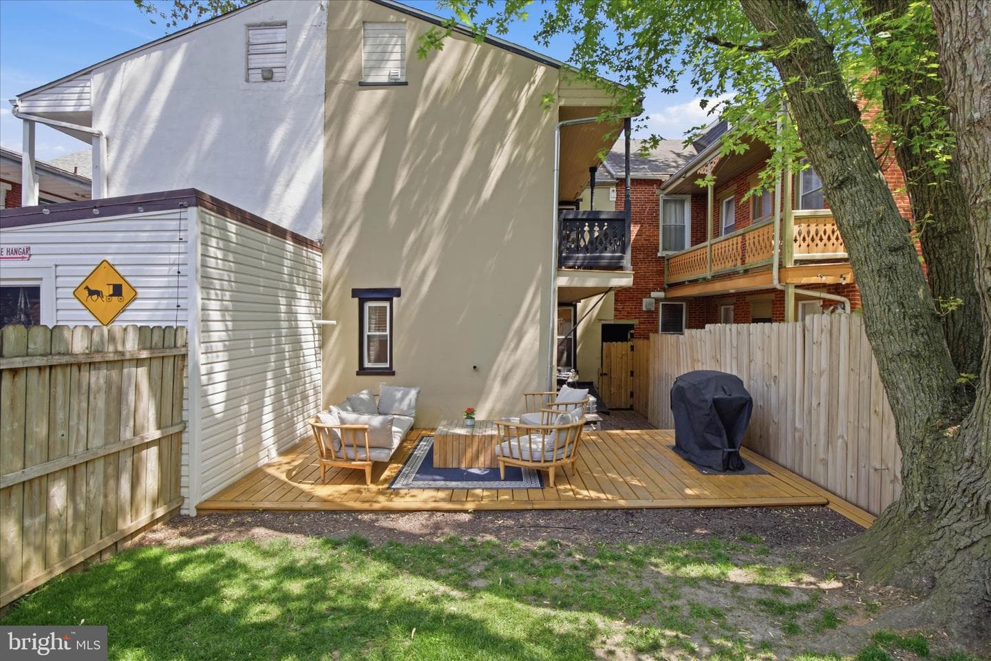 120 Nevin Street photo 35