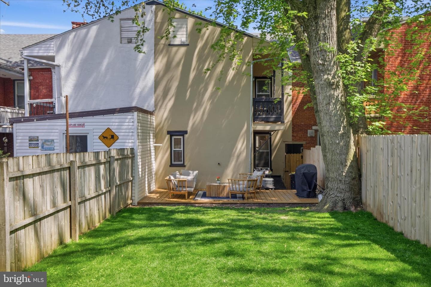 120 Nevin Street photo 36