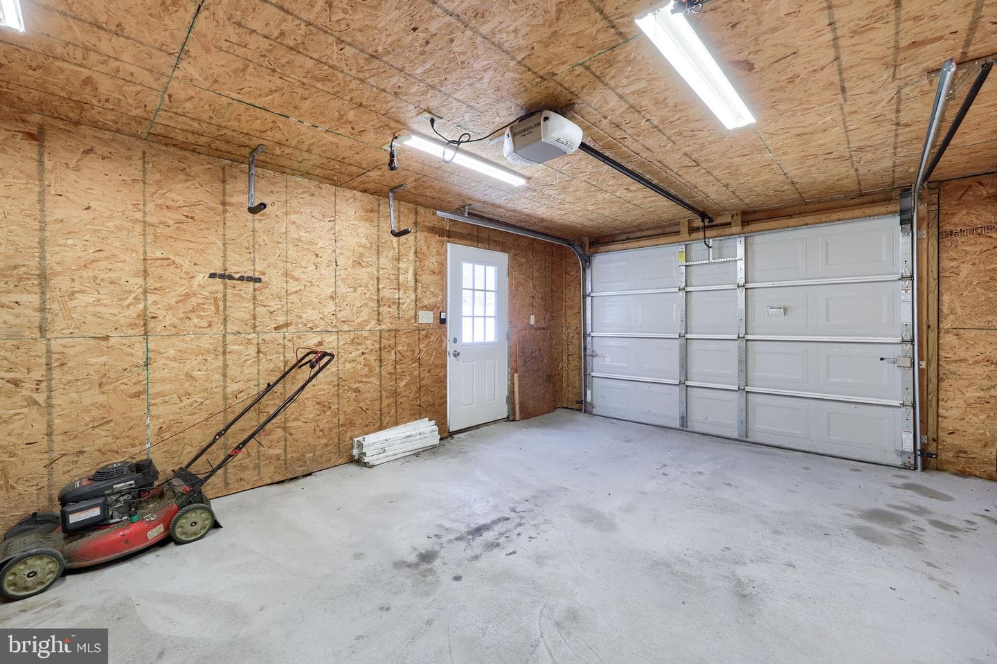 1310 Clark Street photo 29