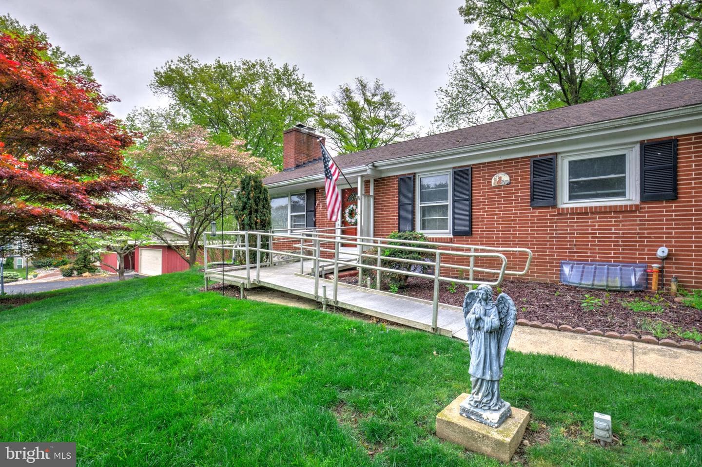 2584 Spring Valley Road photo 9