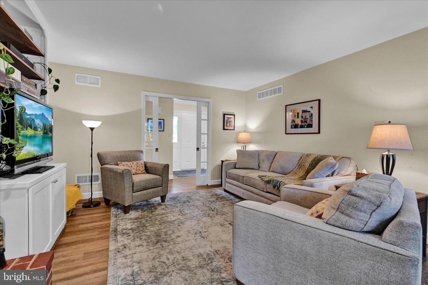 151 Ridings Way photo 18