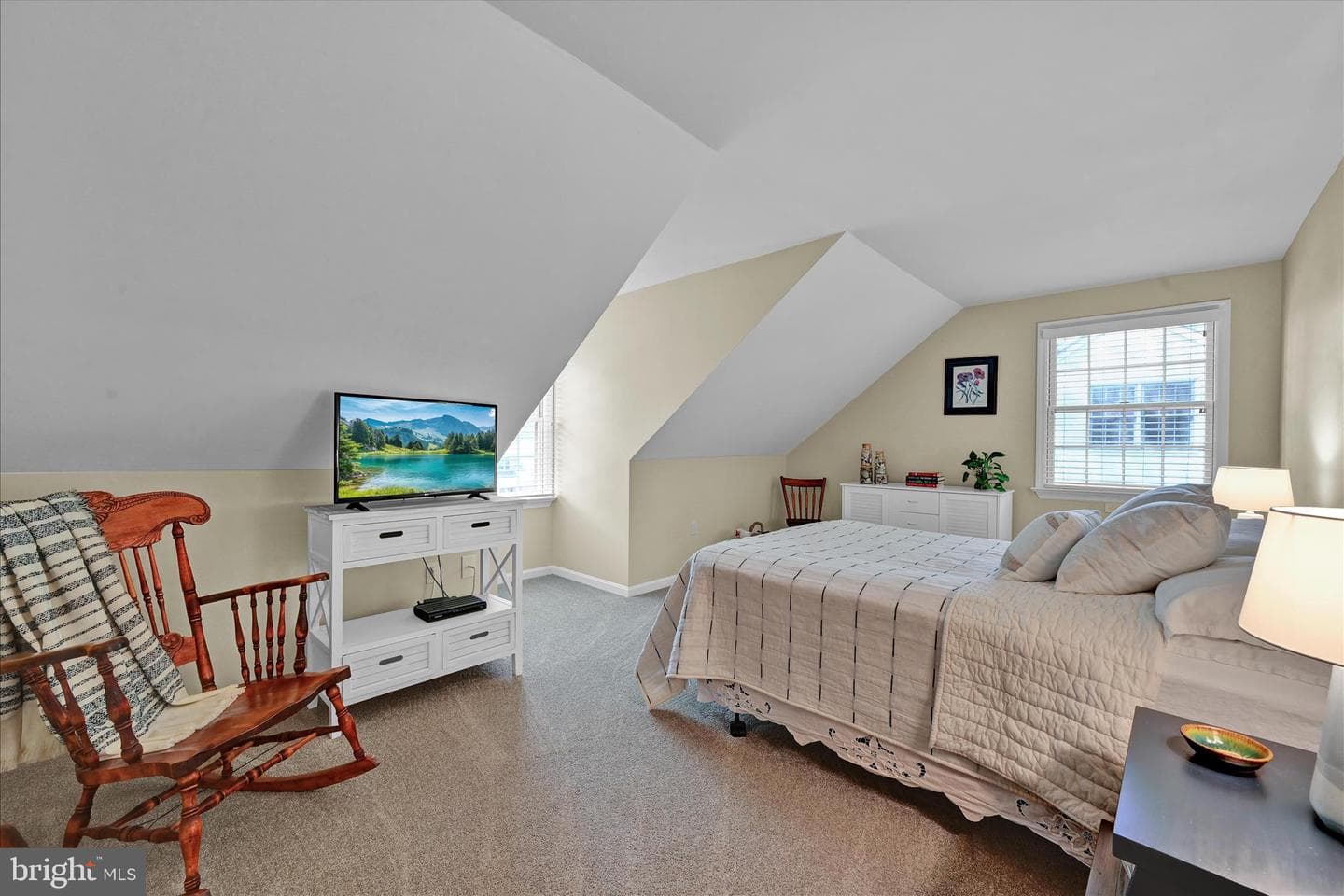 151 Ridings Way photo 24