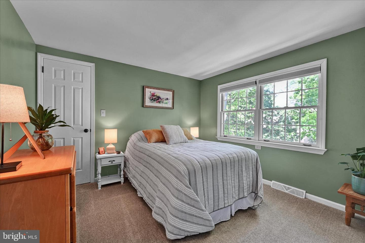 151 Ridings Way photo 28