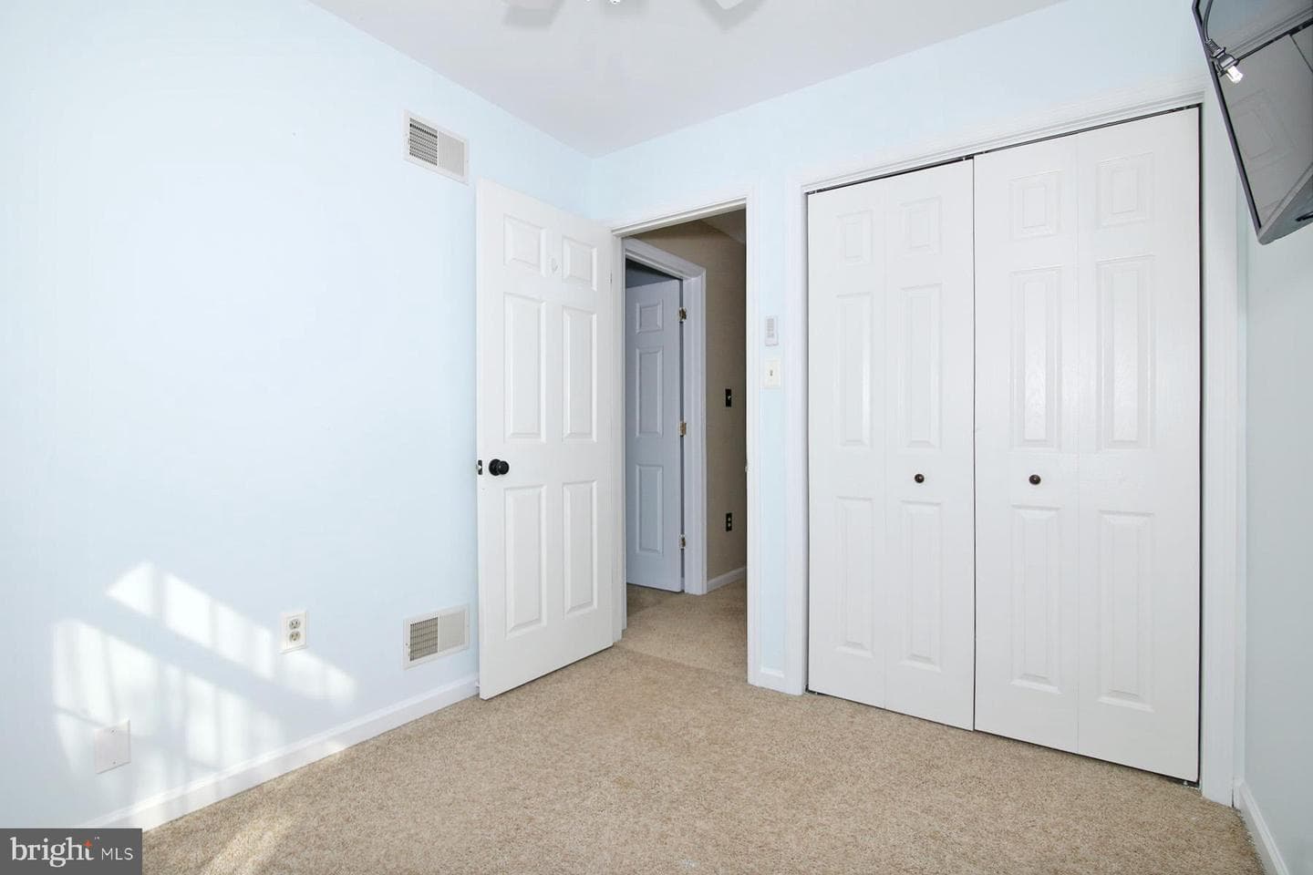 525 Cobblestone Lane photo 35