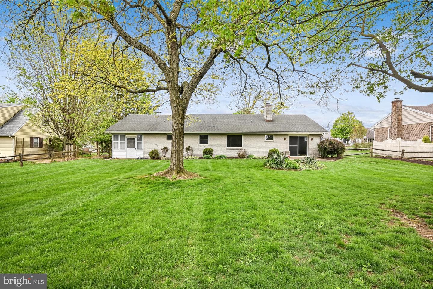 311 N Penryn Road photo 31