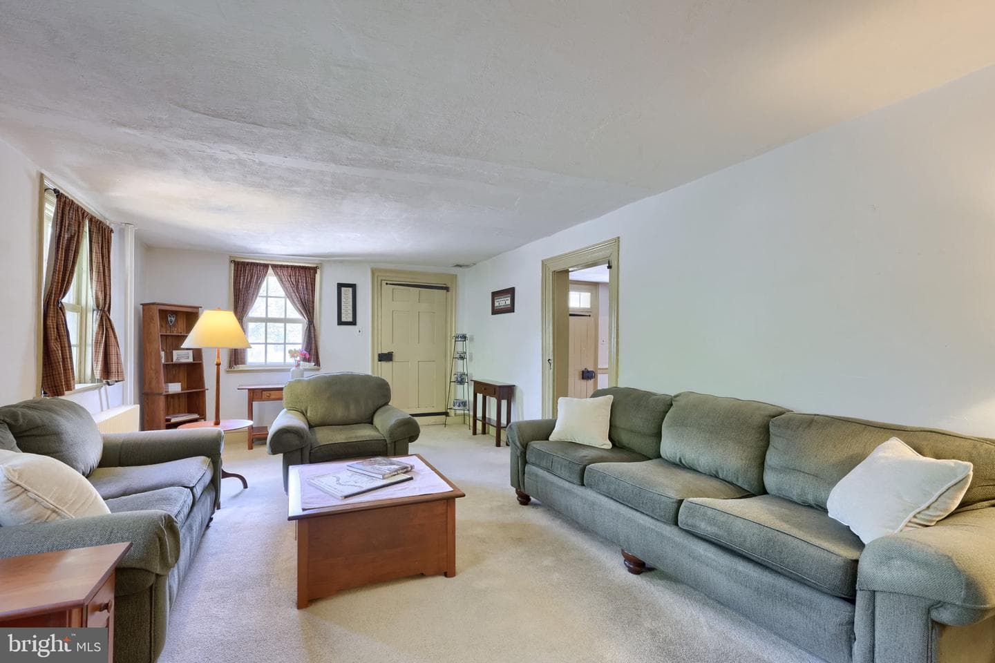 326 Miller Street photo 35