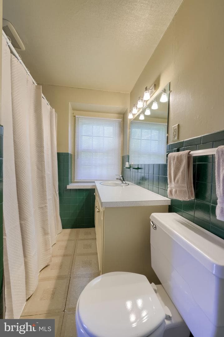 326 Miller Street photo 44