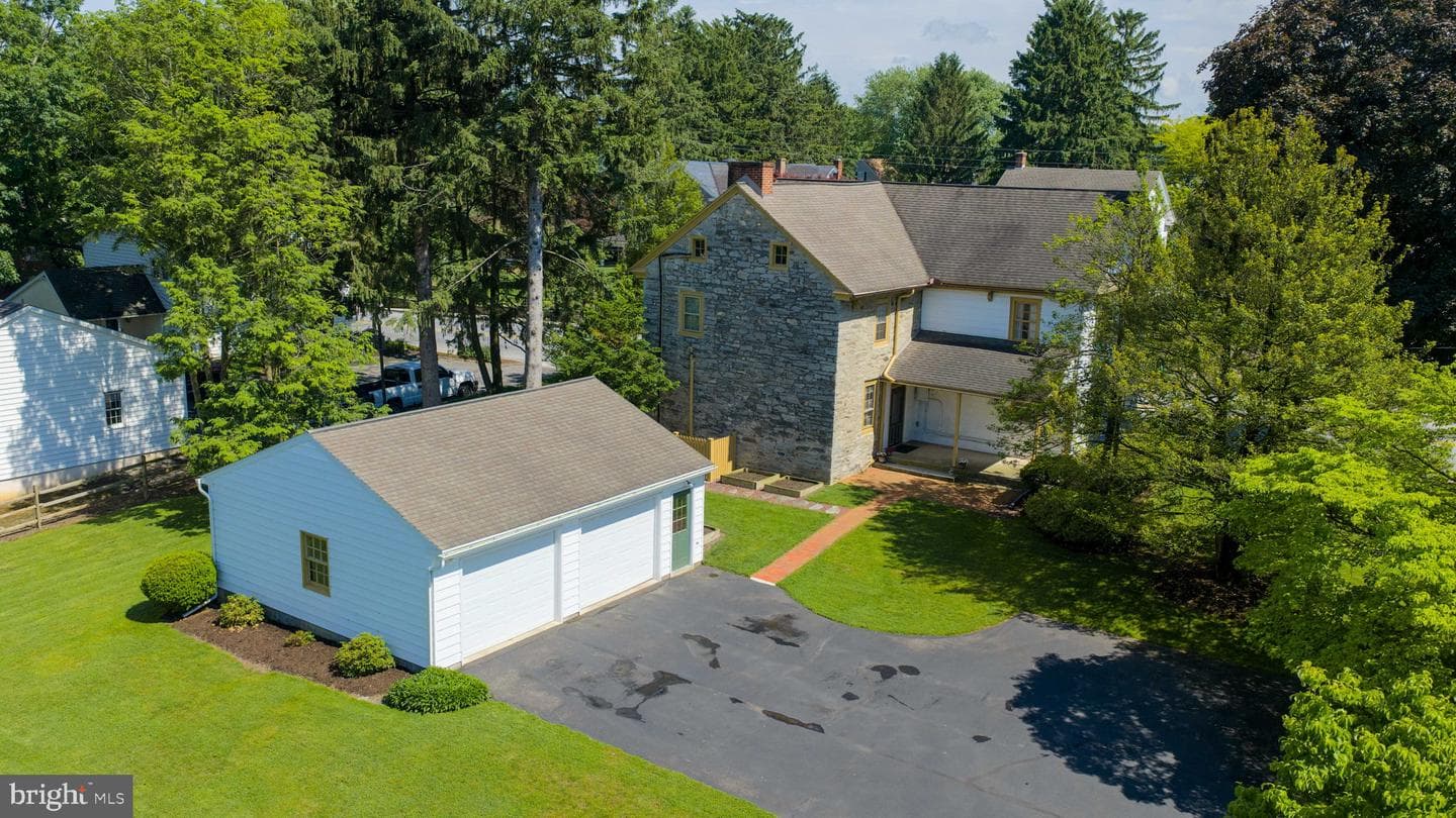 326 Miller Street photo 68