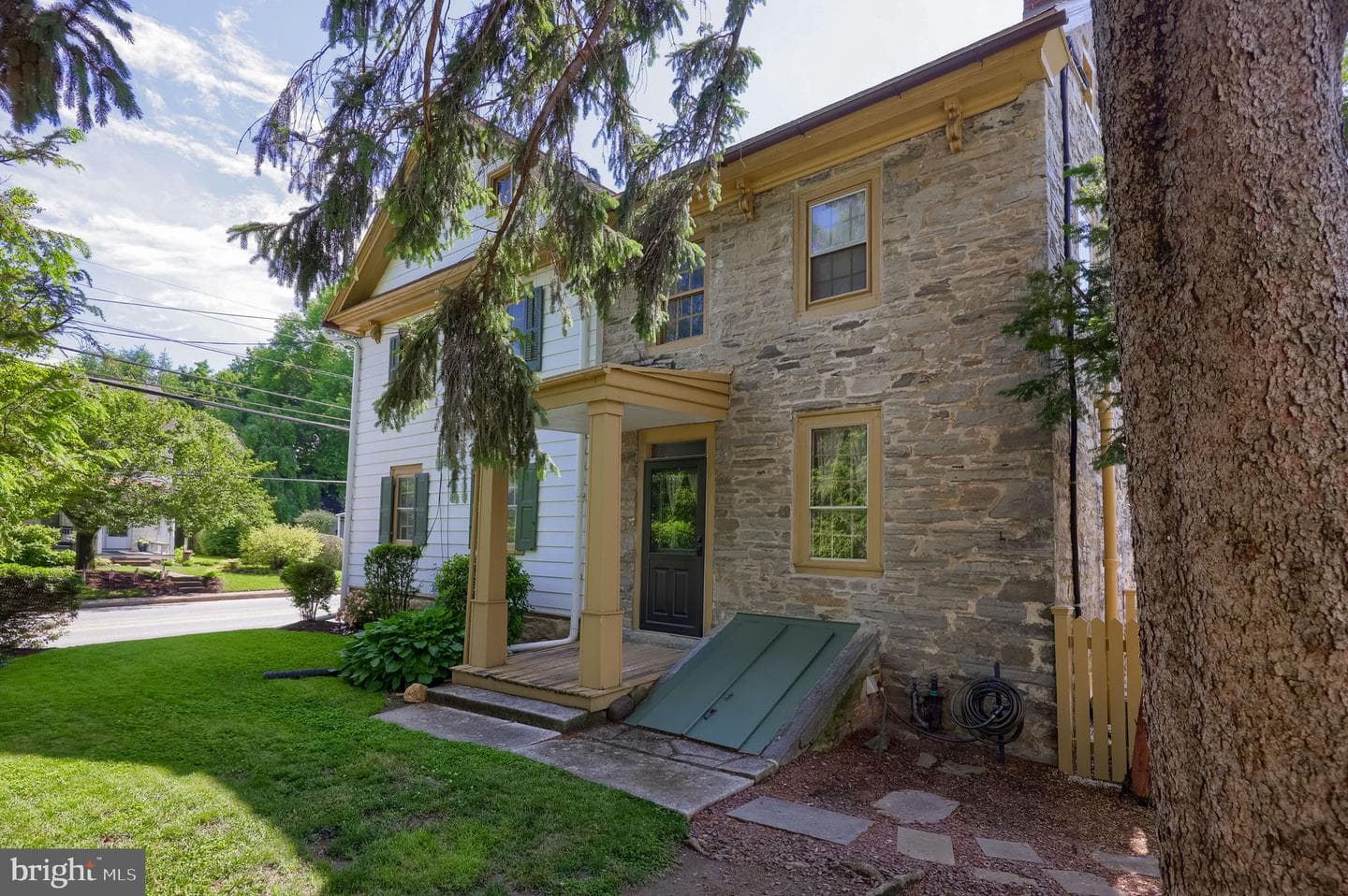 326 Miller Street photo 84