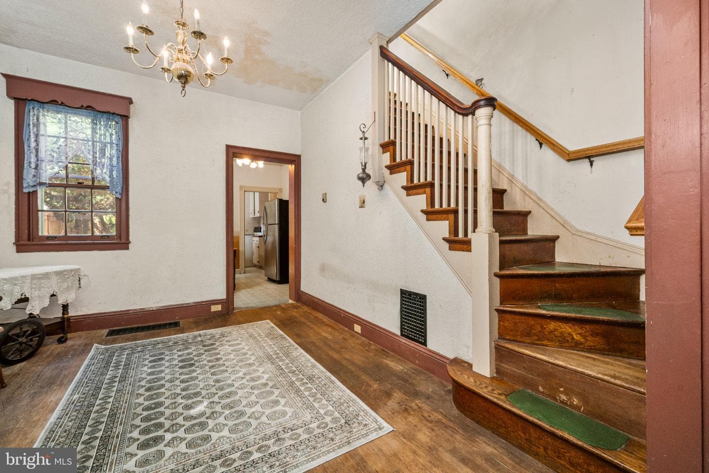 347 E Orange Street photo 6