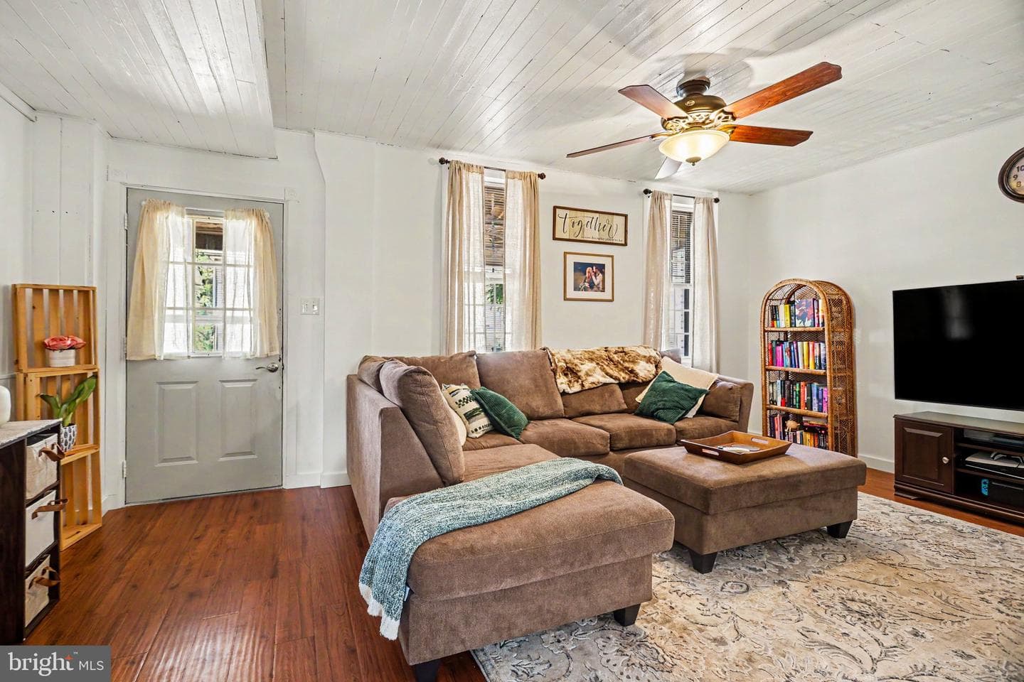 450 Manor Street photo 3