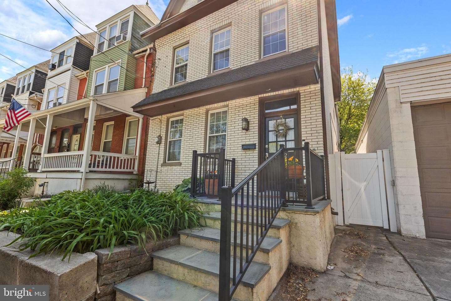 322 New Holland Avenue photo 3