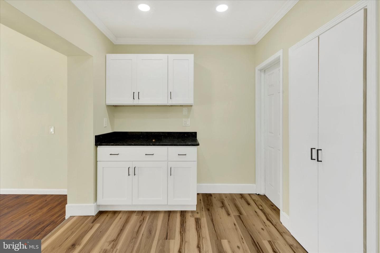 115 College Avenue photo 2
