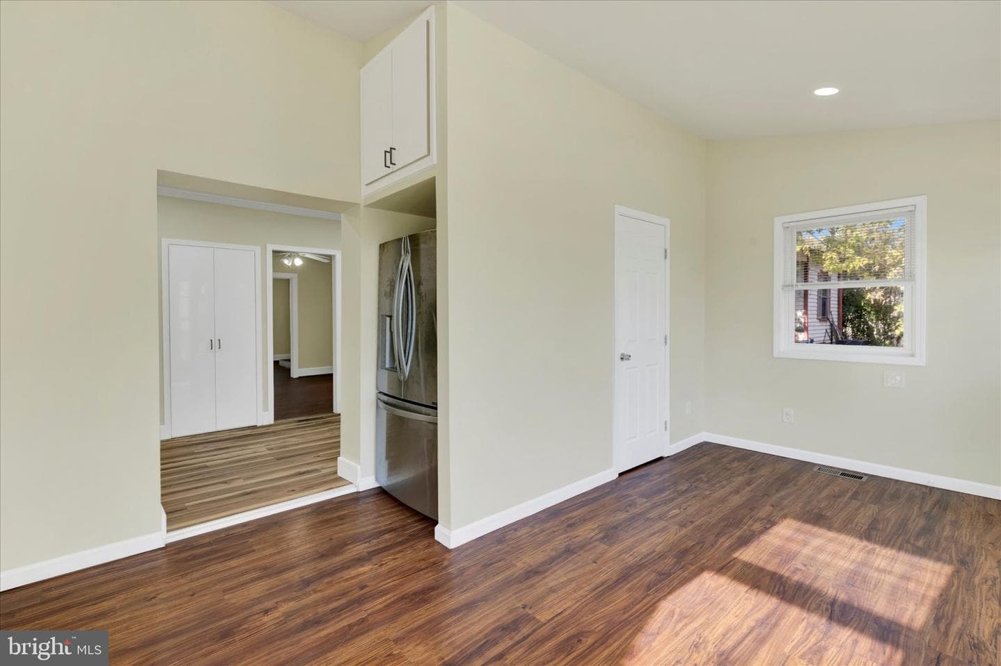115 College Avenue photo 3