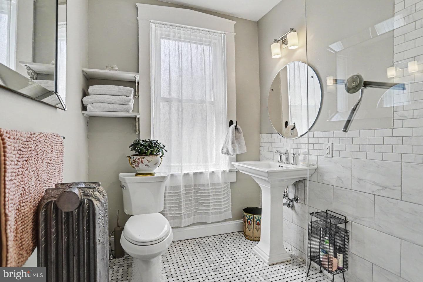 425 N Queen Street photo 41