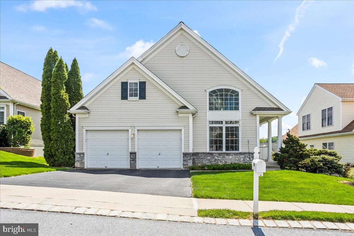 1805 Risser Lane