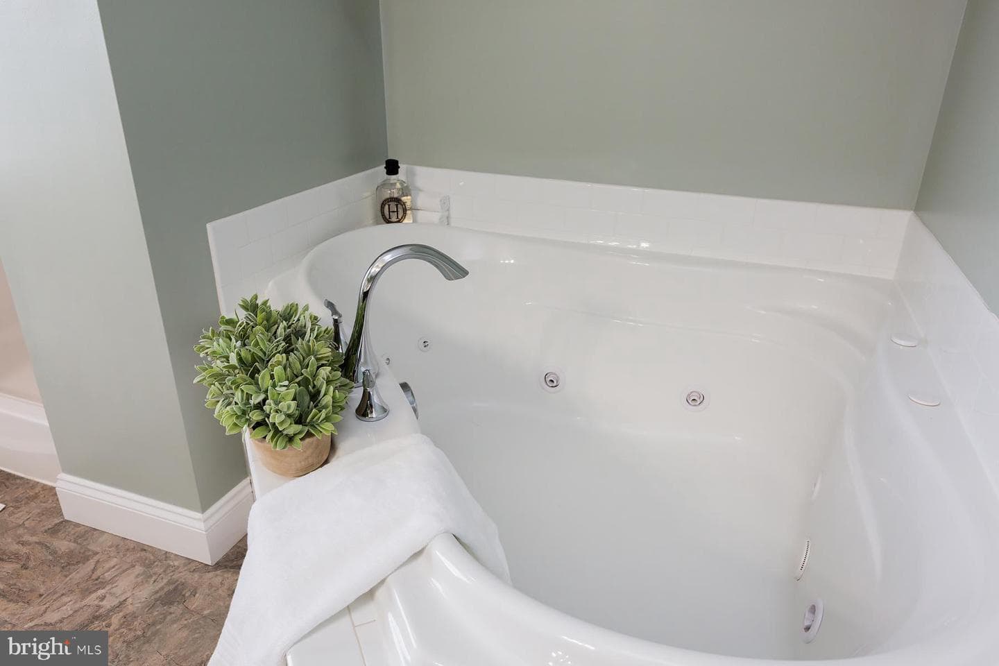 24 Amber Lane photo 69