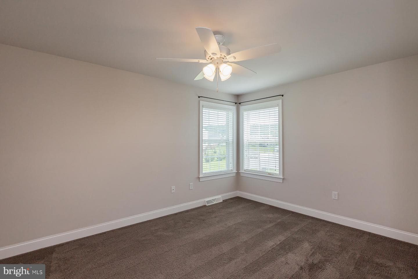 24 Amber Lane photo 72