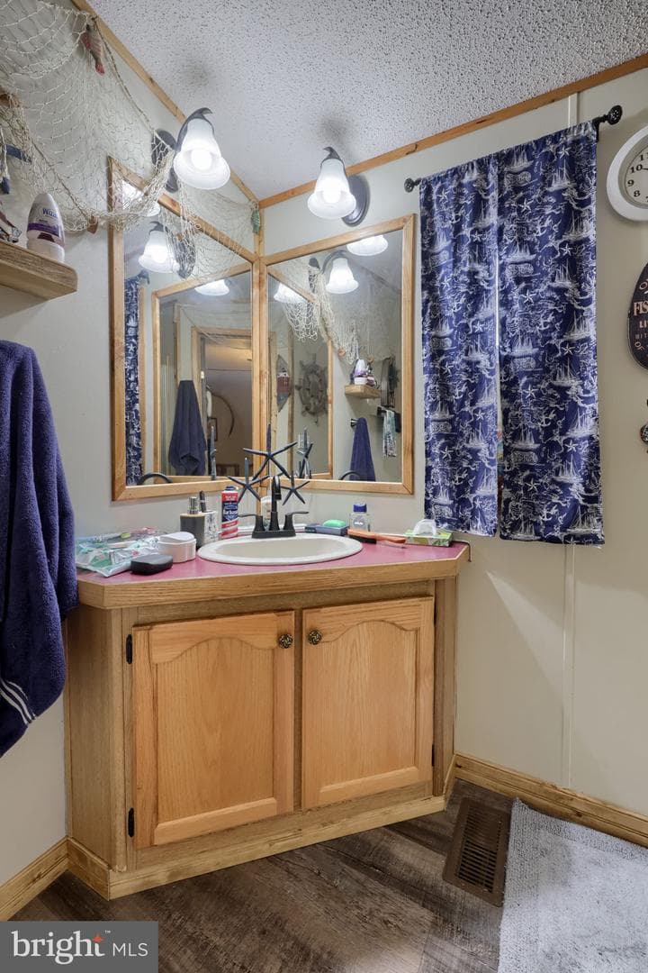 779 Nancy Lane photo 18