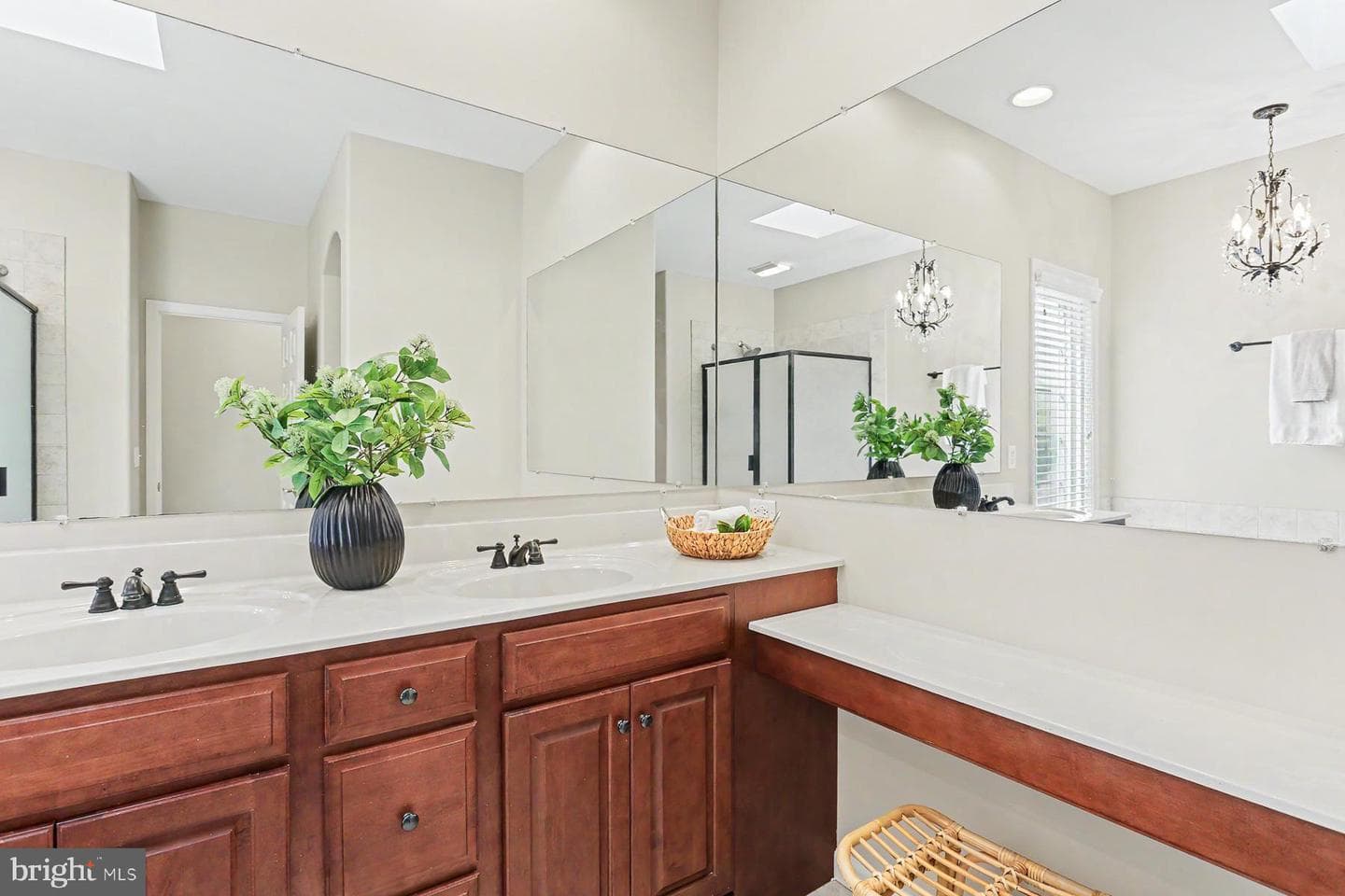 7 Thicket Ln photo 37