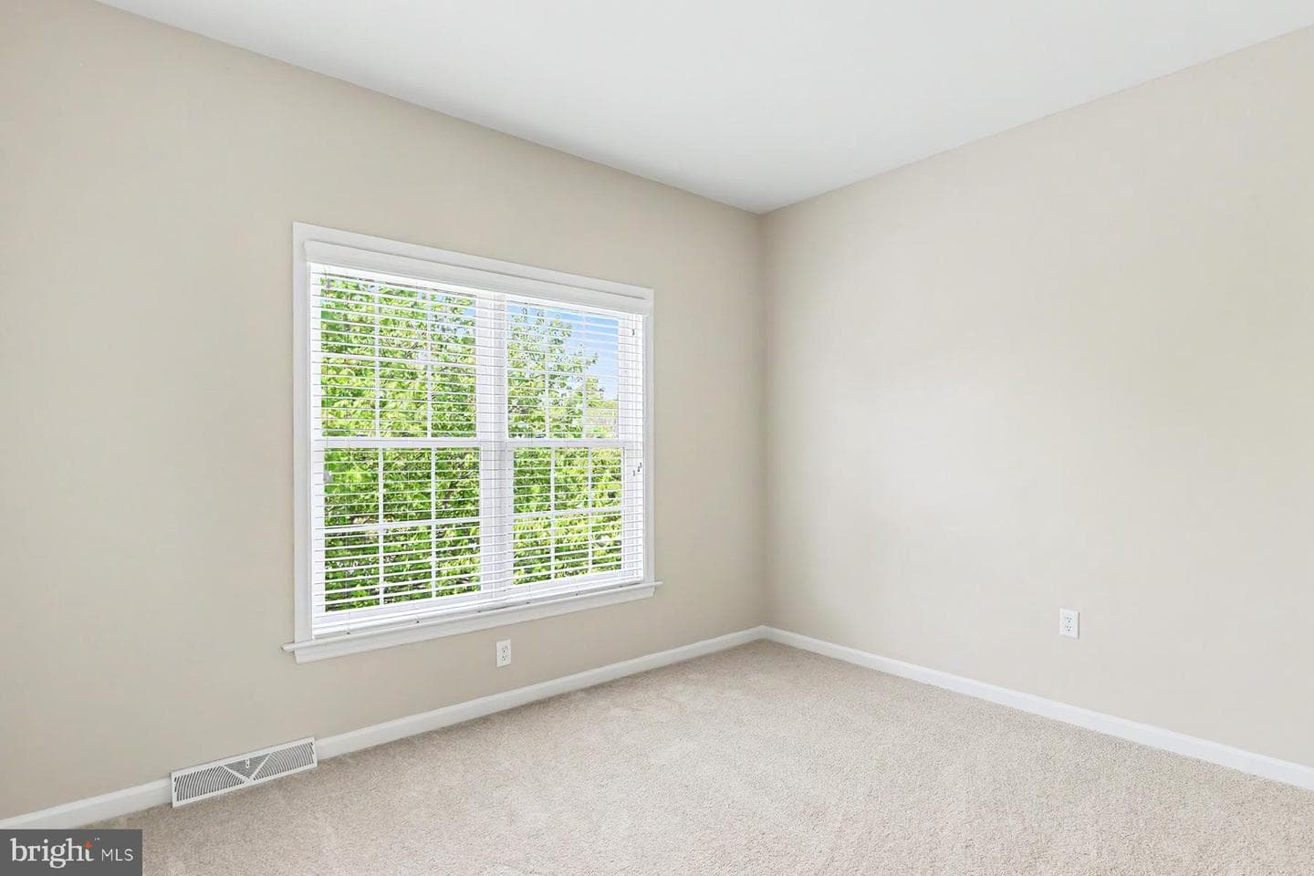7 Thicket Ln photo 41