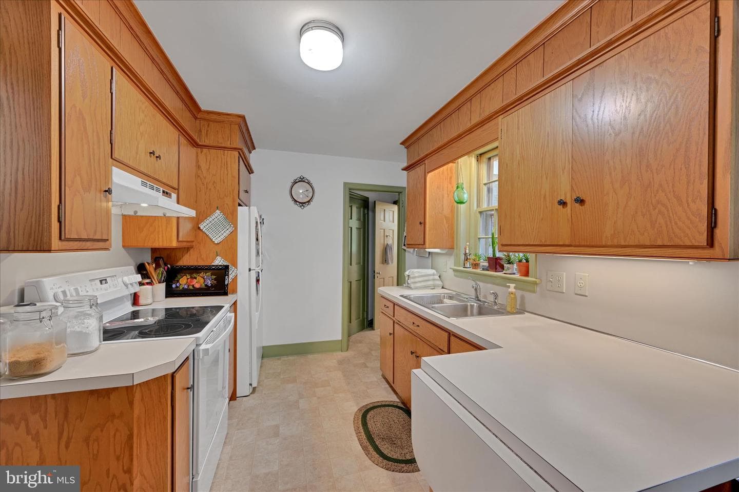2341 Columbia Avenue photo 19