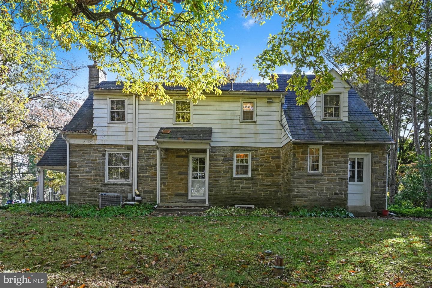 2341 Columbia Avenue photo 33