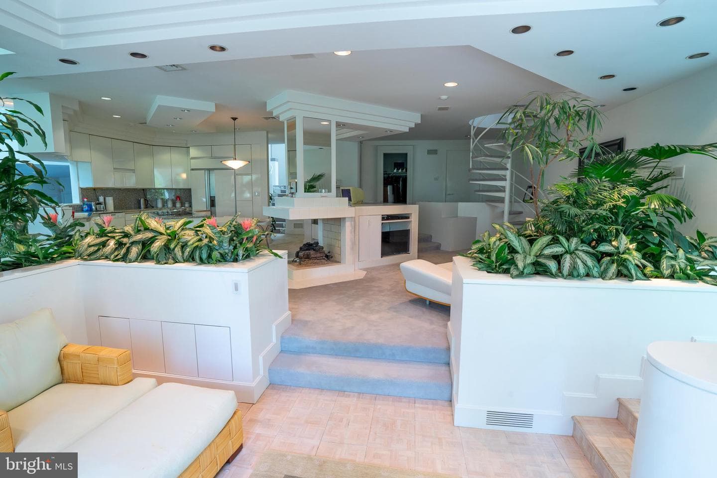 910 Pennwood Circle photo 42